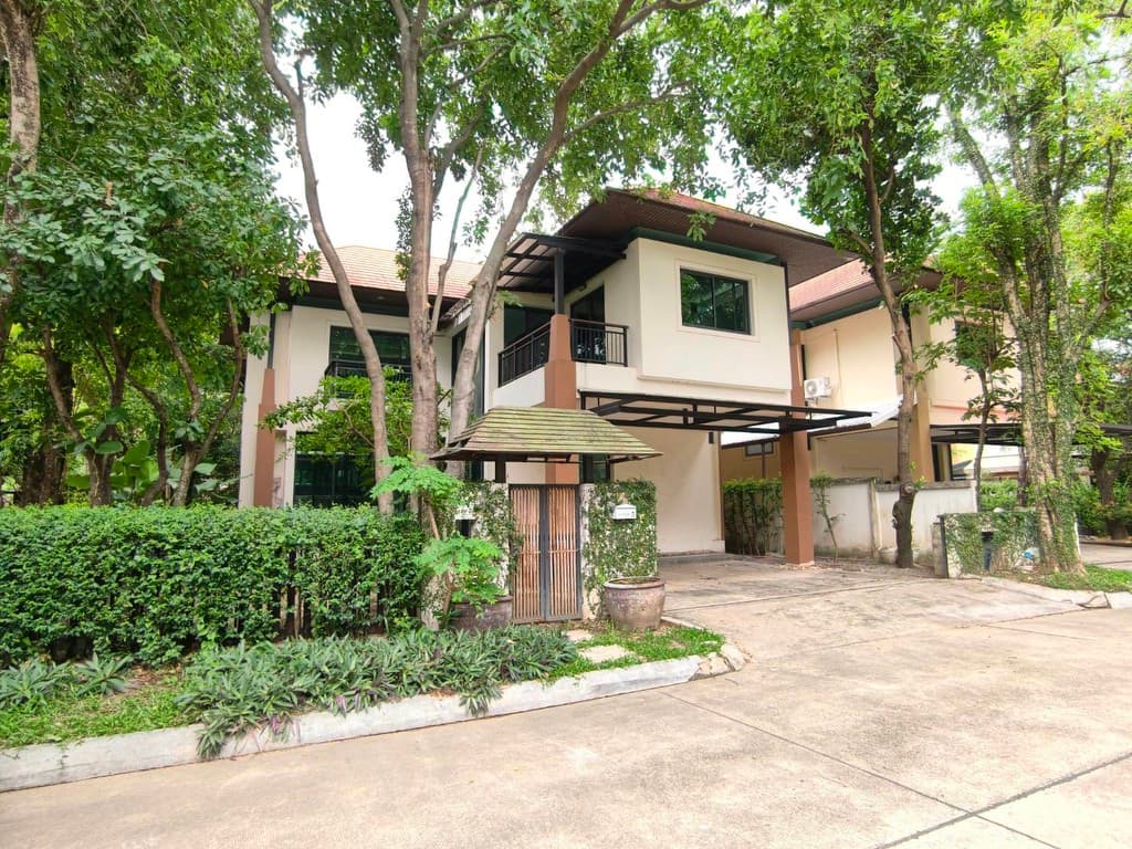 ขายบ้านเดี่ยว 2 ชั้น หมู่บ้านร่มไม้ชายคลอง ติดโรงเรียนรุ่งอรุณพุทธบูชา-พระราม2 เพียง 11.50 ล้านบาท