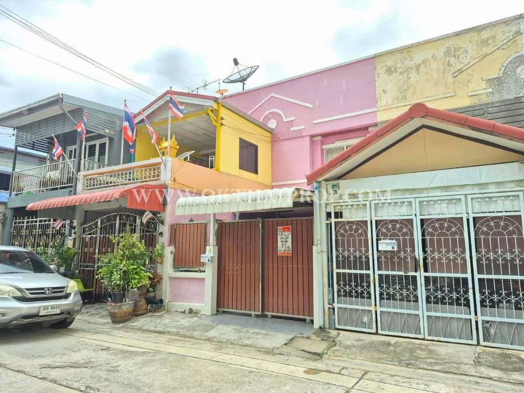 ทาวน์เฮ้าส์ หมู่บ้านนครทองปาร์ควิว3 อ.บางบัวทอง จ.นนทบุรี