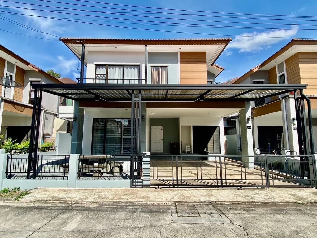 ขายถูก!! บ้านเดี่ยว 2 ชั้น พร้อมผู้เช่า (หรือเอาแค่บ้านก็ได้) ติดทางเข้านิคมCPGC อ.นิคมพัฒนา ระยอง ใ