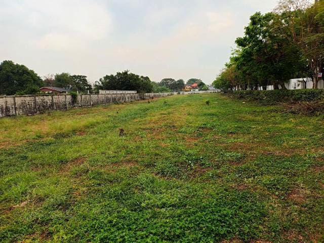 ขายที่ดินทำเลถนนสุขาภิบาล 5 ซอย 82